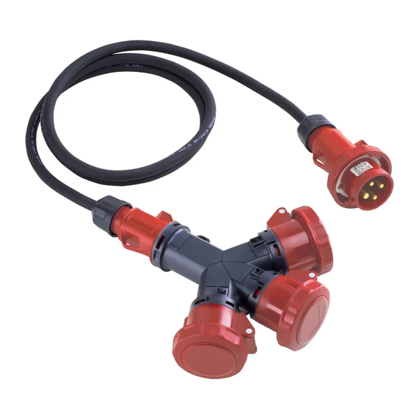 31021 — Industrial adapter 1 input to 3 outputs 16A 3P+N+T IP67 400V, with 2 m cable