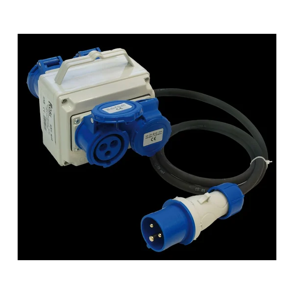 31034 — Industrial adapter 1 input to 3 outputs 16A 2P+T IP54 230V, with 2 m cable