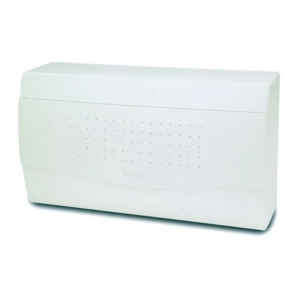 3818 — Enclosure for surface mounting 18 modules, opaque door, IP40