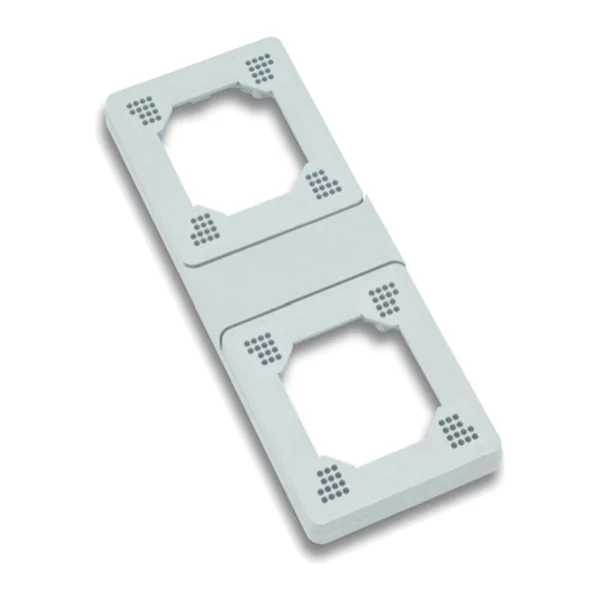 3907 — Double universal plate, for sockets 16A/32A, IP44-IP67 - for Acqua COMBI enclosures