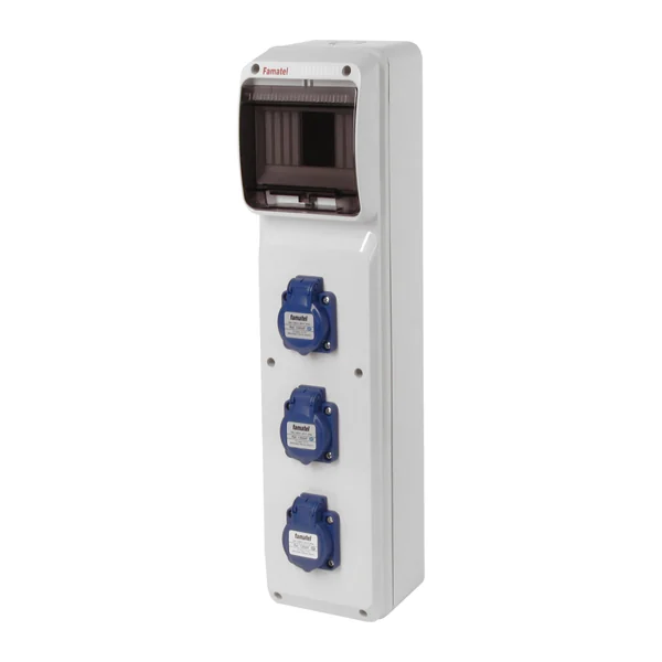 6401 — Табло до 6 модула, с контакти: 3× Schuko, IP54
