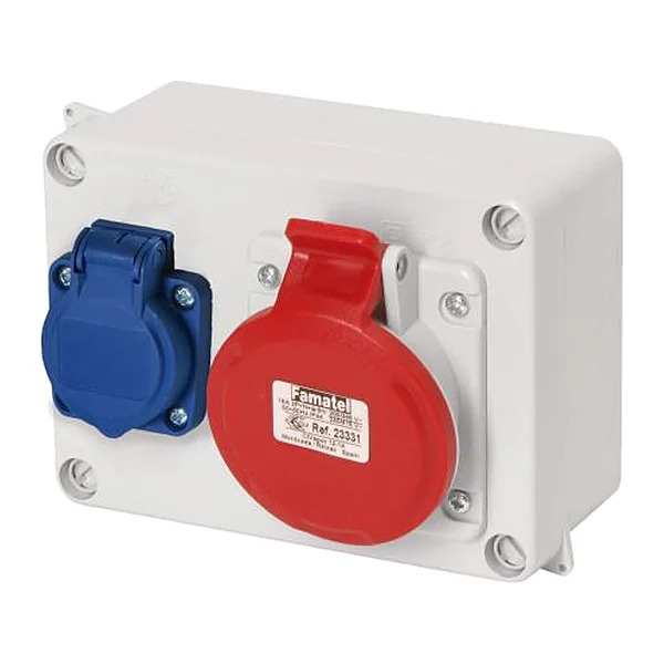 3067 — Кутия влагозащитена, окабелена, с 1x Schuko контакт + 1x 3P+T 16A контакт – AcquaBOX IP44